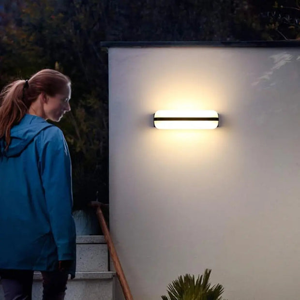 Wasserdichte LED Lampe für den Außenbereich - Moderne-Lampen.de